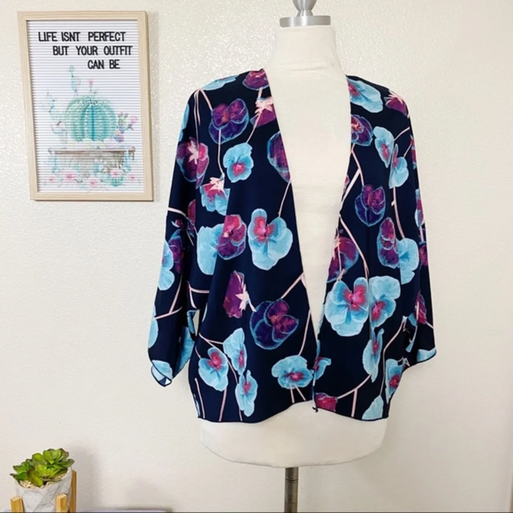 1. State Floral Kimono Jacket Sz‎ XS